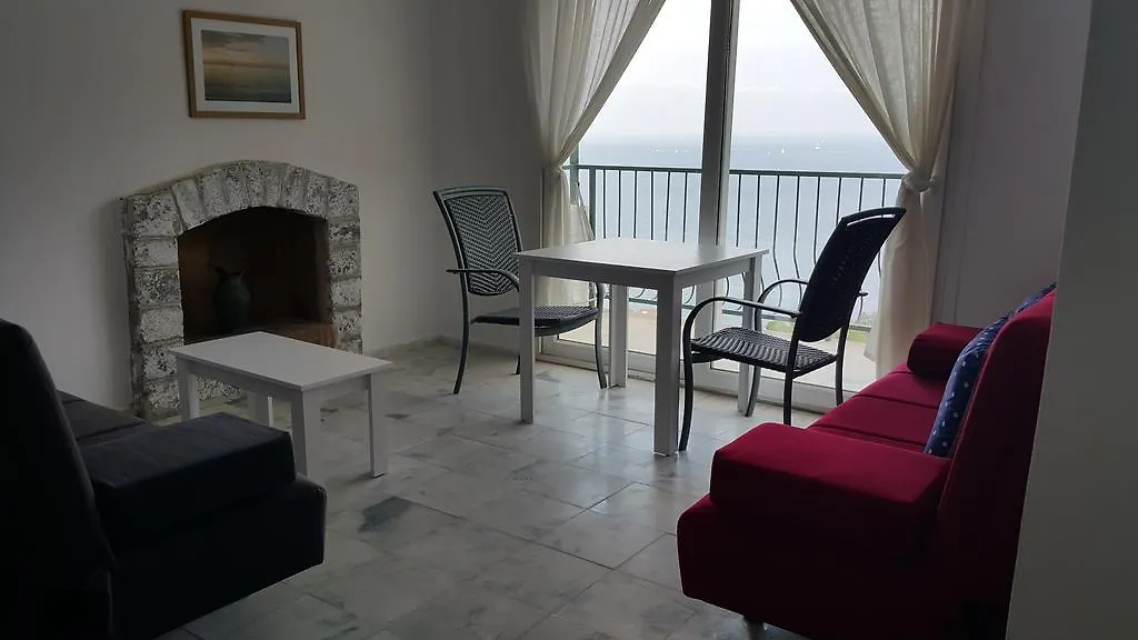Serena Suites Hotel 말마리스 아파트호텔