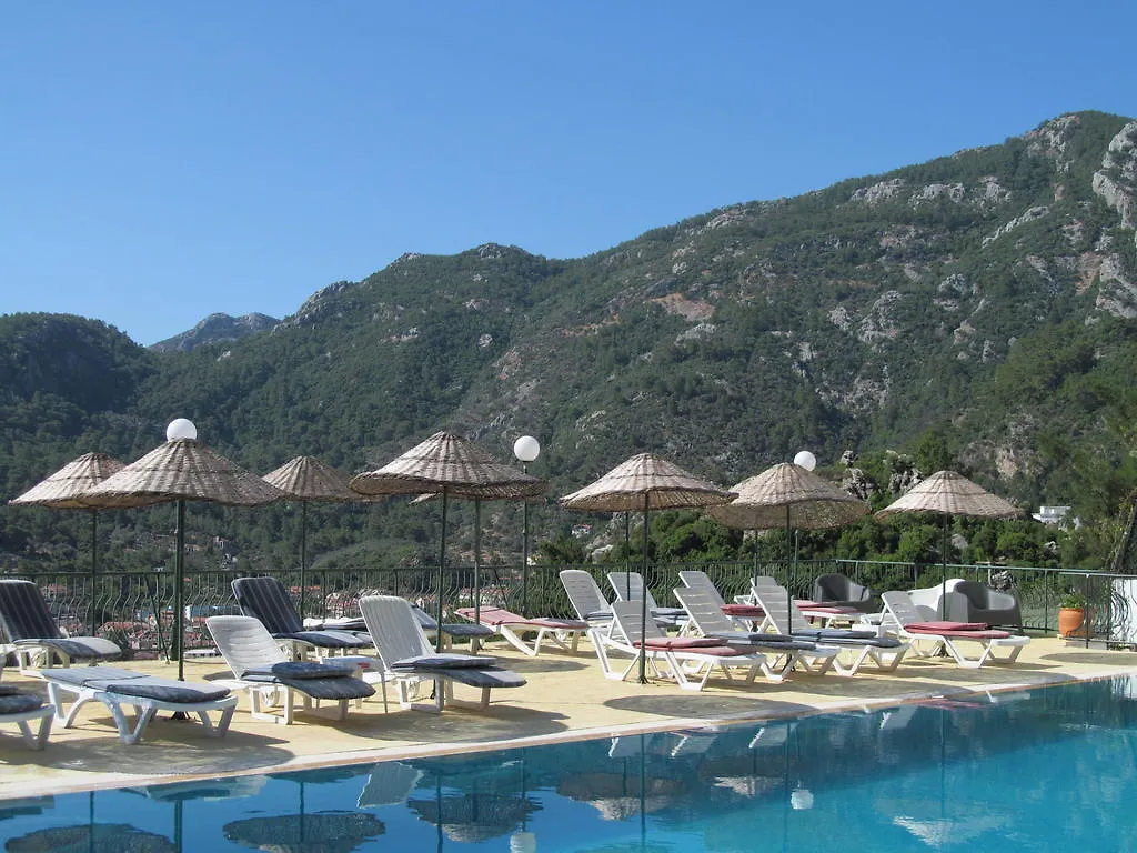 아파트호텔 Serena Suites Hotel 말마리스